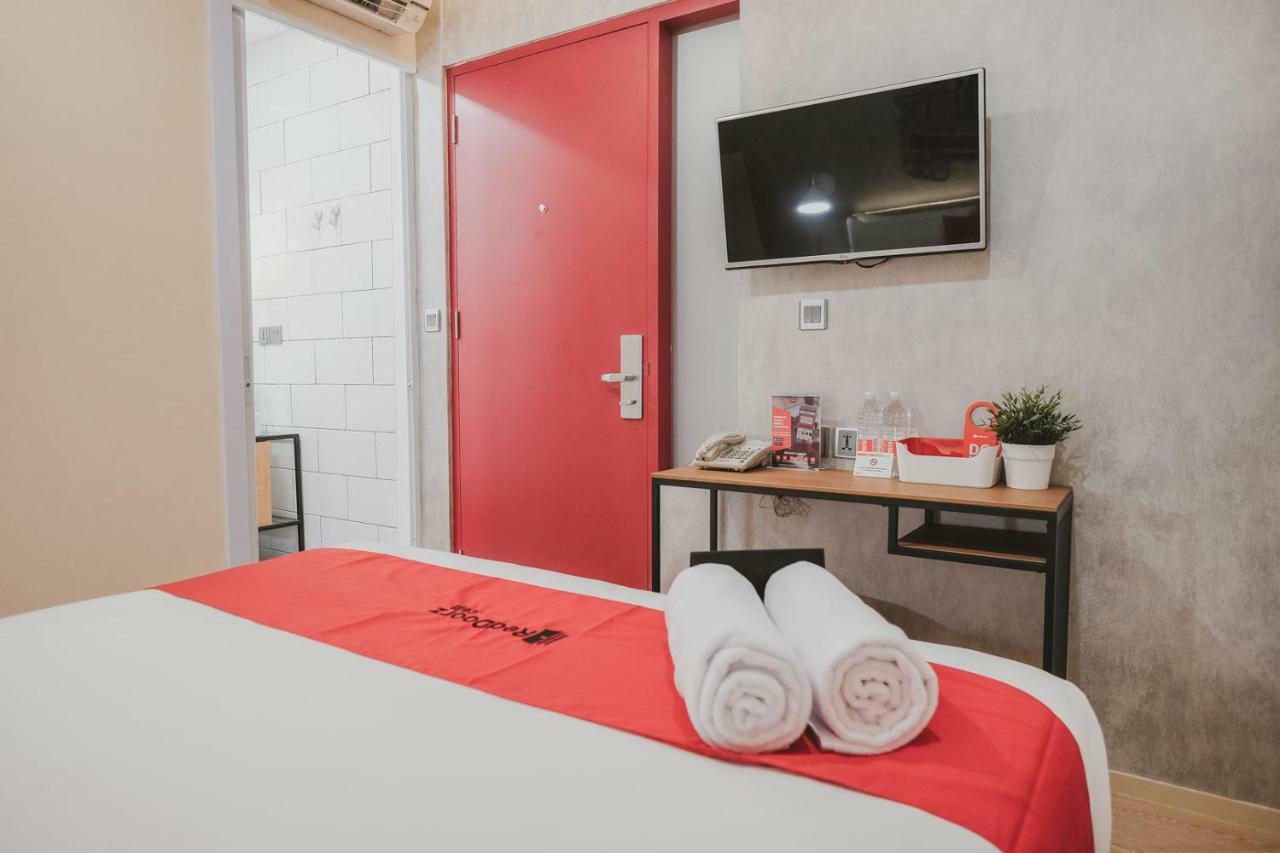 Reddoorz Plus @ Thamrin Jacarta Exterior foto